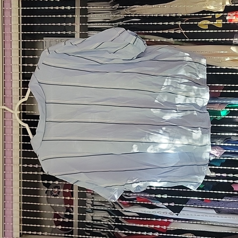 Cropped Button-Up - Picture 2 of 2